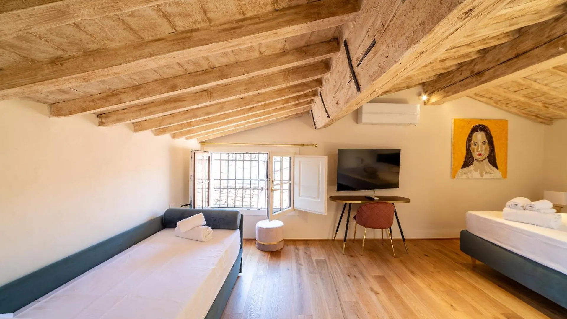 Guest house Residenza D'Epoca Palazzo Salviati Quaratesi Hotel Florence Italy