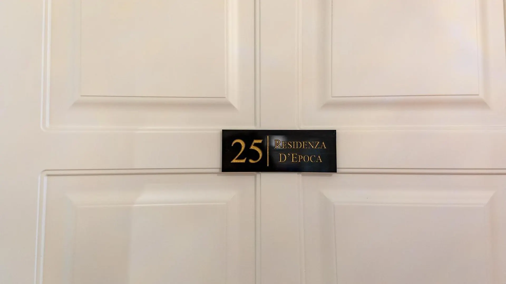 Residenza D'Epoca Palazzo Salviati Quaratesi Hotel Florence Guest house